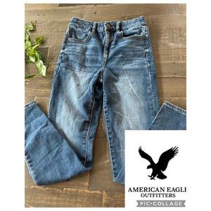 American eagle jeans short size ￼ 2 curvy high-rise ￼